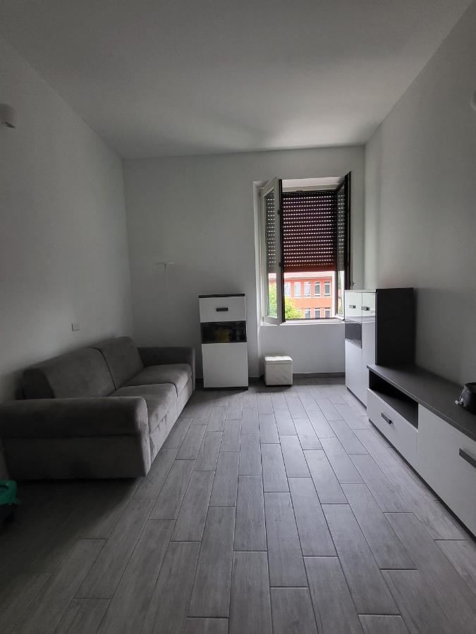 Bilocale Liberty Apartamento Viggiù Exterior foto